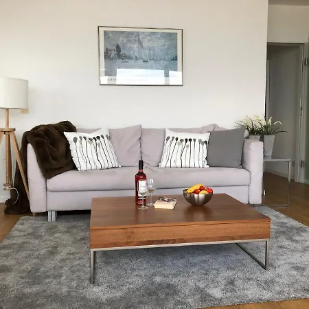 Miramar Miramar 401 アパート